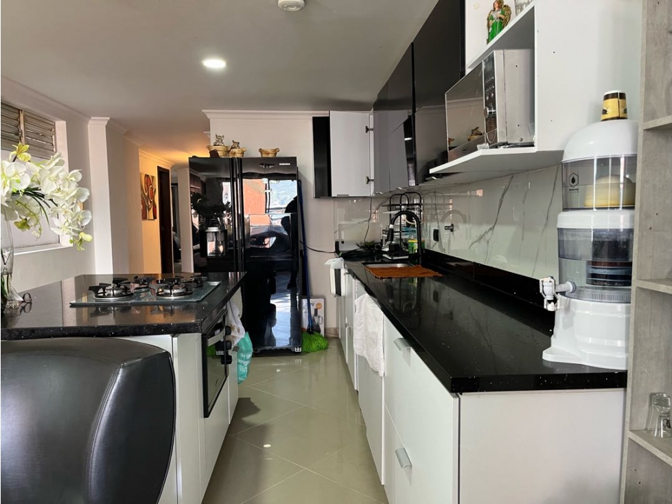 Vendo Apto 92m2 en El Dorado en Edificio con Parqueadero — foto 5