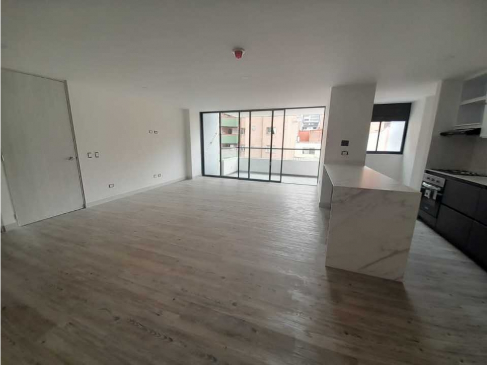 Vendo Apto Airbin Conquistadores Área 120.22 Mtrs, $890 Rentas Cortas — foto 2