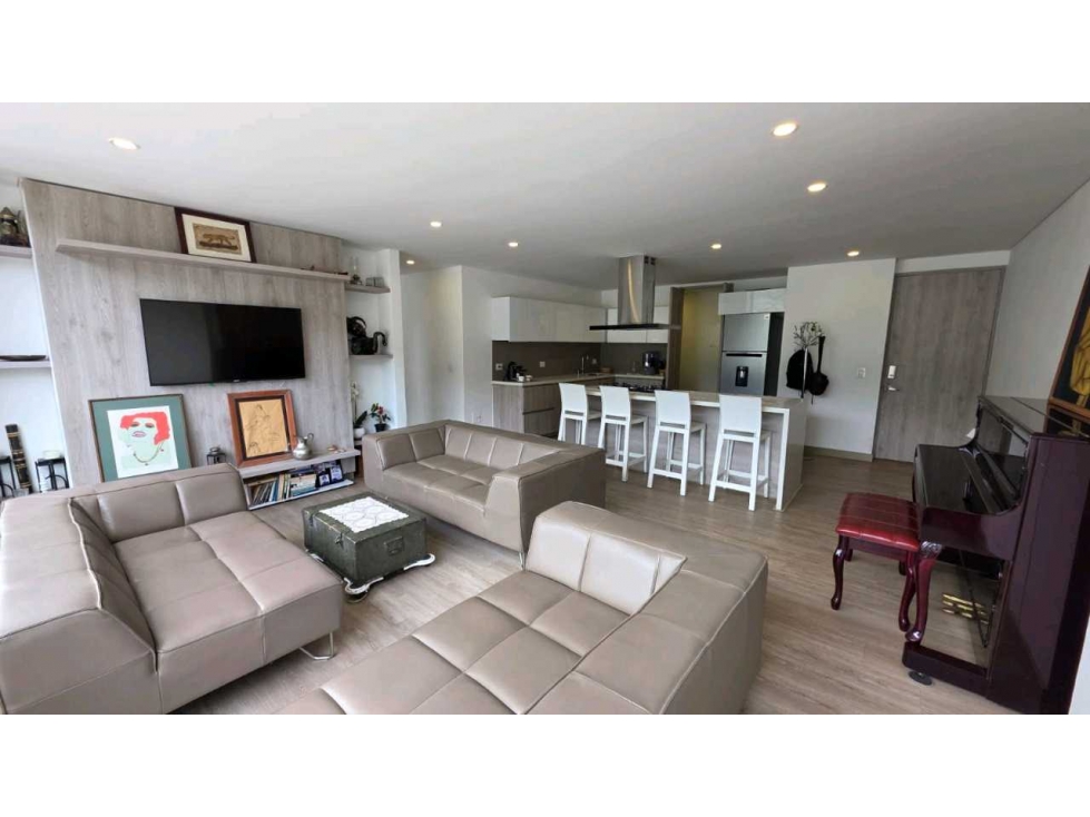 VENDO APTO. CENTRO.TORRE BARCELONA 2HAB COWORKING. Rentas Cortas.(VM)