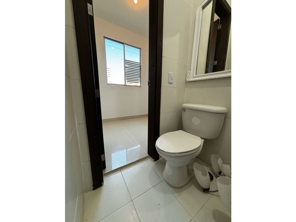 VENDO HERMOSO APTO CERCA AL CC VIVA — foto 5