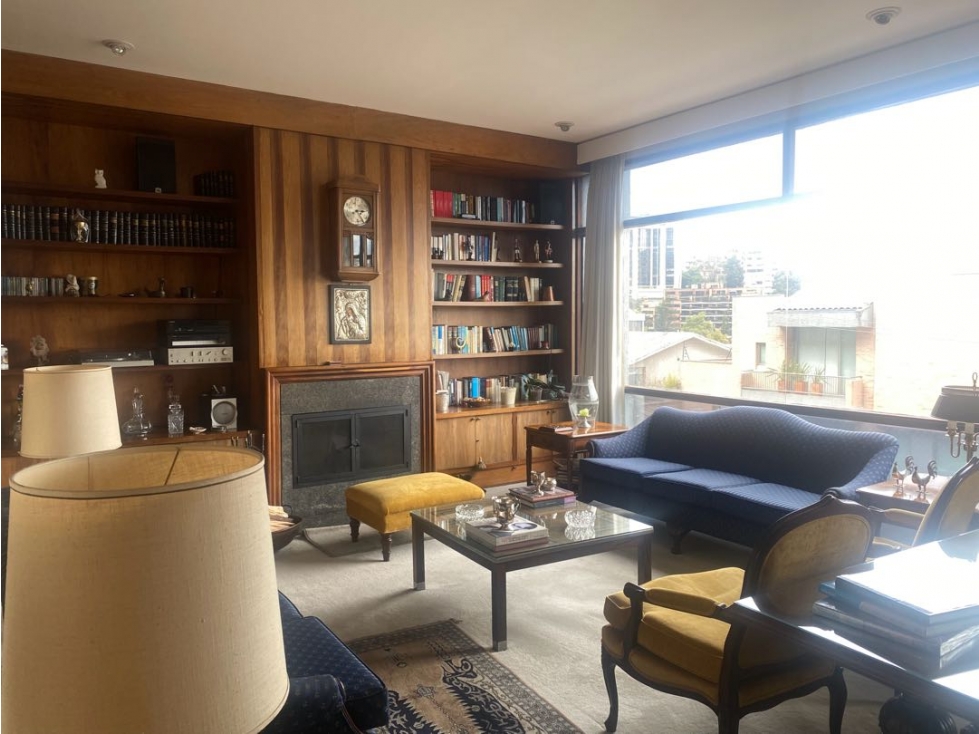 Vendo Apto Chico Alto Bogotá, 204 mtrs, Vista a ciudad YG