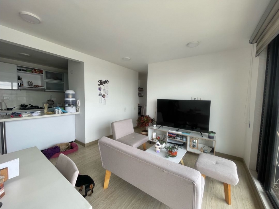 Vendo apto Ciudad Salitre + 3 hab + 78 m2 + balcón+ piso 21 — foto 2