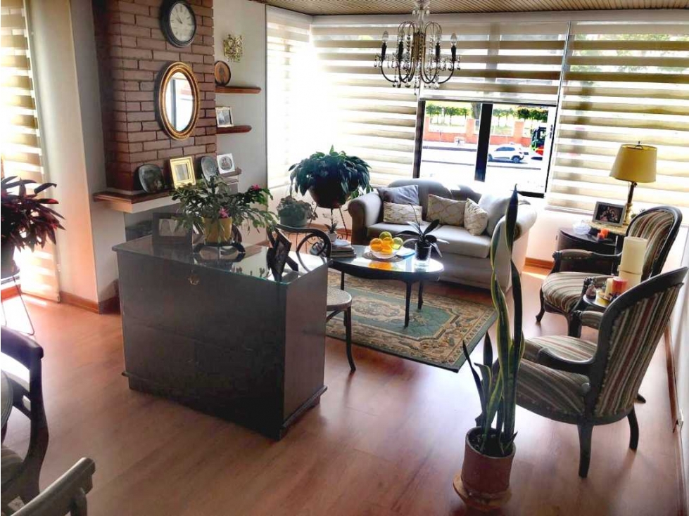 VENDO APTO CLÅSICO EN SANTA ANA ORIENTAL