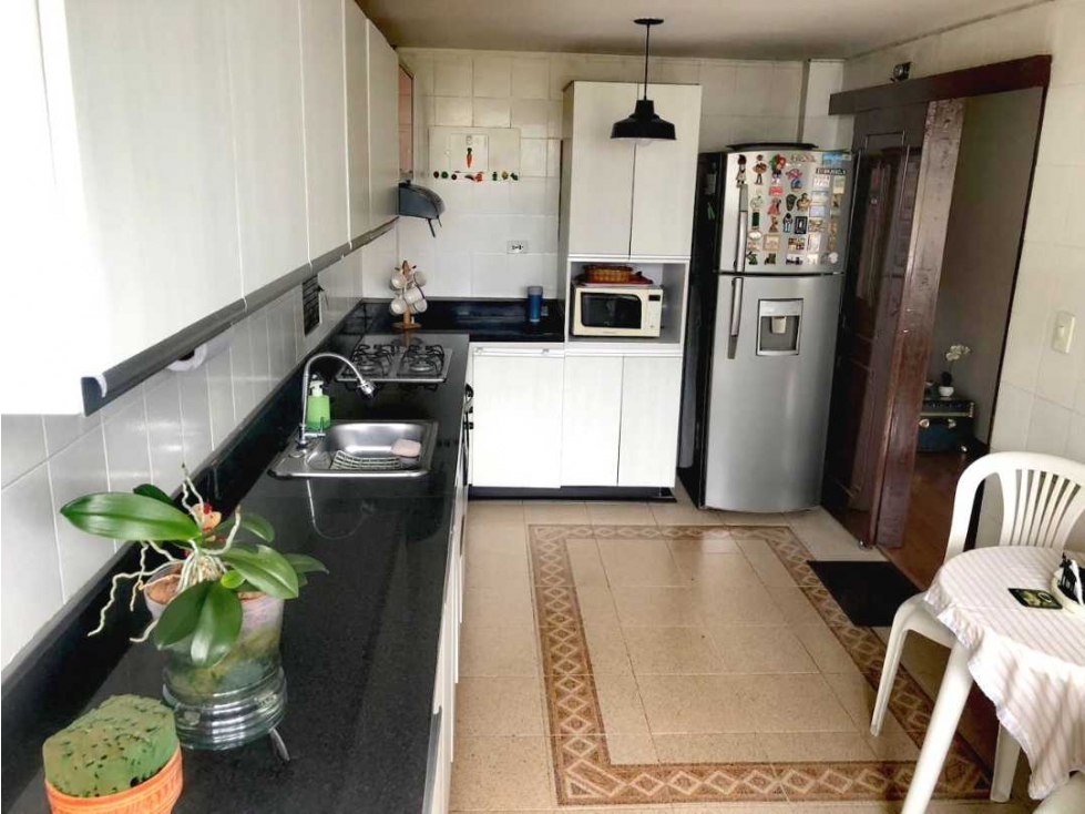 VENDO APTO CLÅSICO EN SANTA ANA ORIENTAL — foto 6