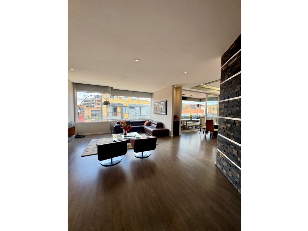 Vendo apto con terraza en Santa Paula — foto 2