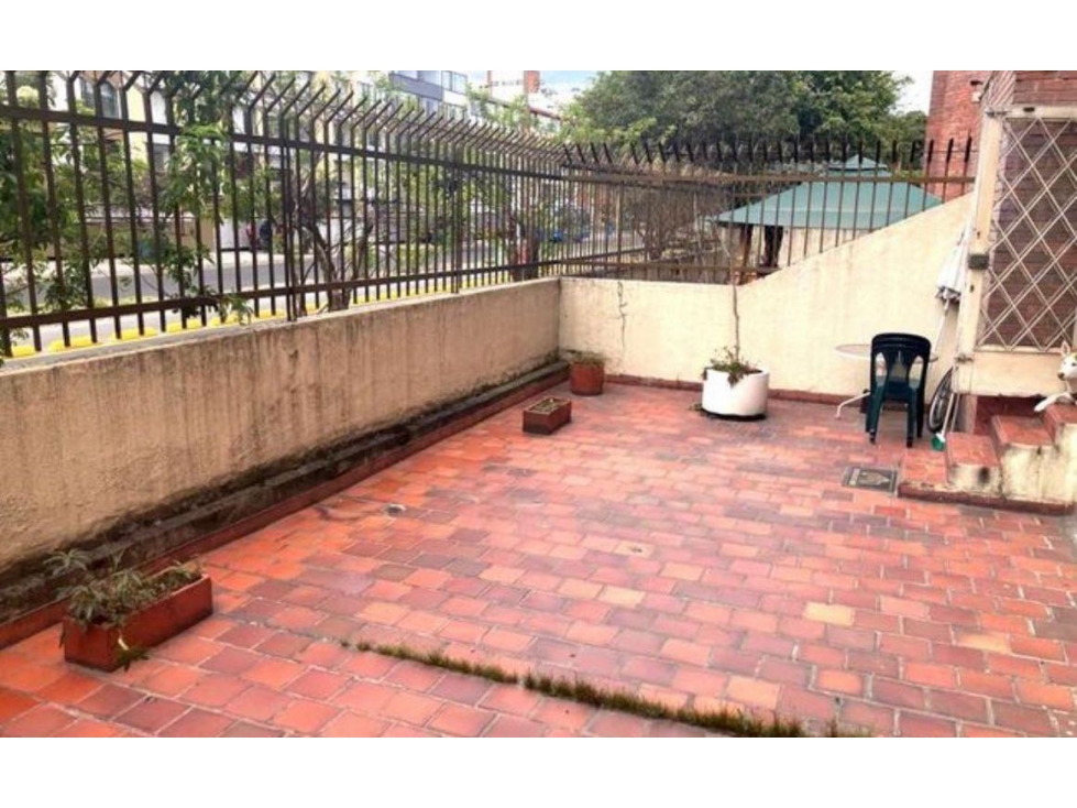 Vendo APTO de 93Mtrs en Alhambra con terraza. Piso1 alto-$550Mlls-YG — foto 3