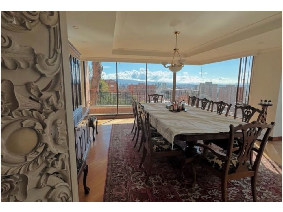 Vendo apto de un piso en Rosales costado occidental