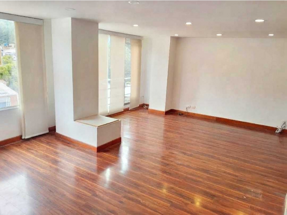 VENDO APTO DÚPLEX EN CEDRO GOLF — foto 2
