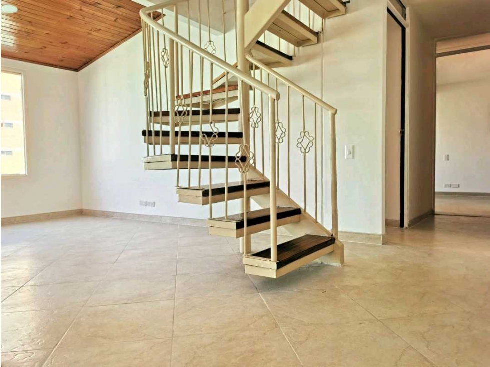 VENDO APTO DÚPLEX EN EL BARRIO ORQUÍDEAS — foto 4