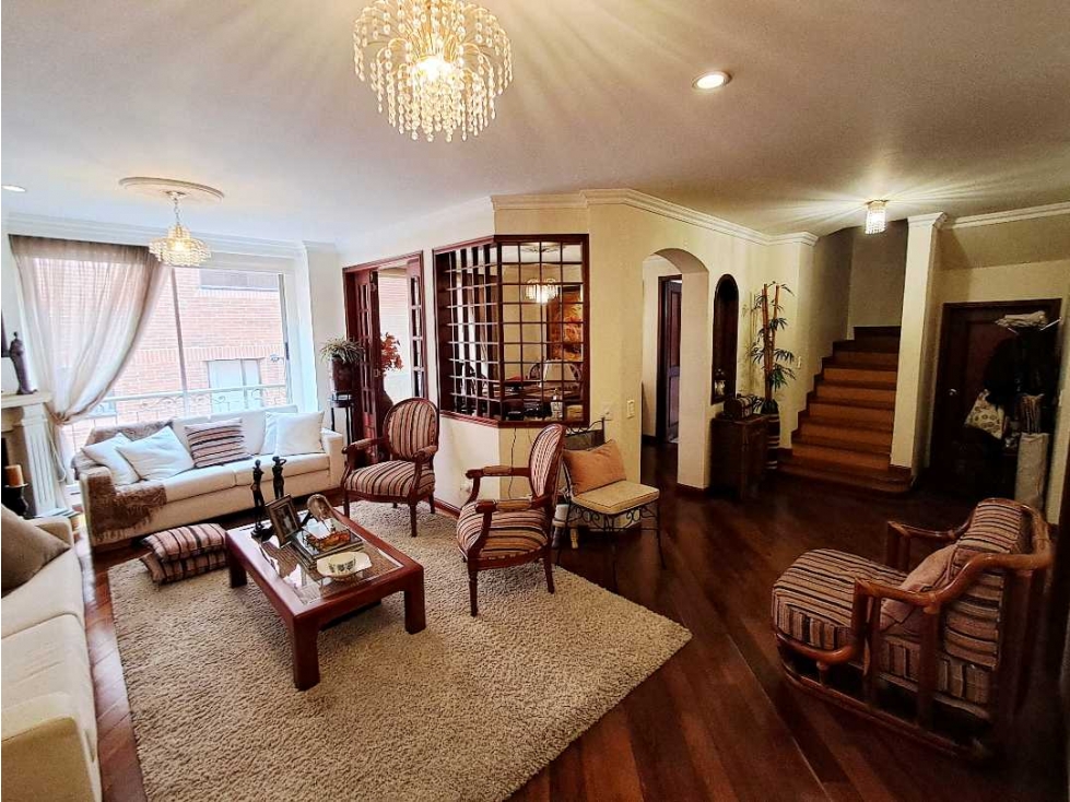 Vendo Apto. Duplex San Patricio 158 m2 piso 3 interior 3 parqueaderos