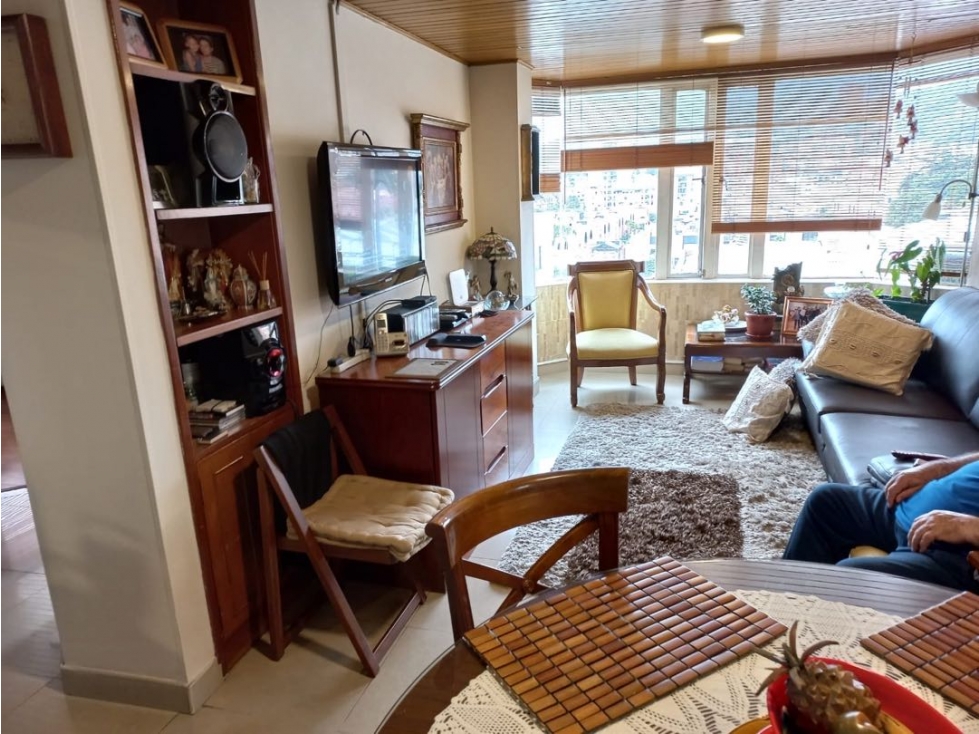 Vendo Apto en Belmira 73Mts,2hbs,Gje-$460Mlls-YG — foto 2