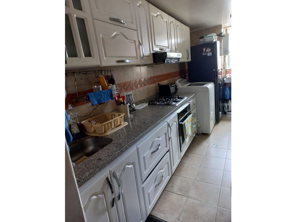 Vendo Apto en Belmira 73Mts,2hbs,Gje-$460Mlls-YG — foto 4