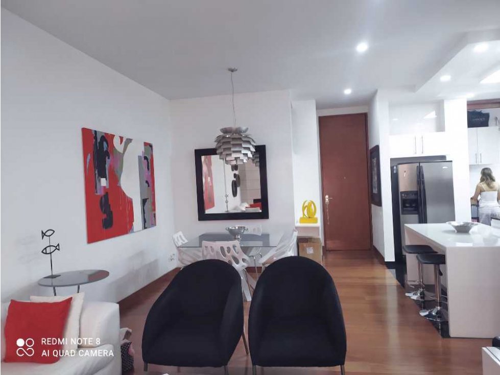 Vendo/Arriendo Apto Amoblado en Chico Reservado.2 hbs,gjes,balcón.YG — foto 2