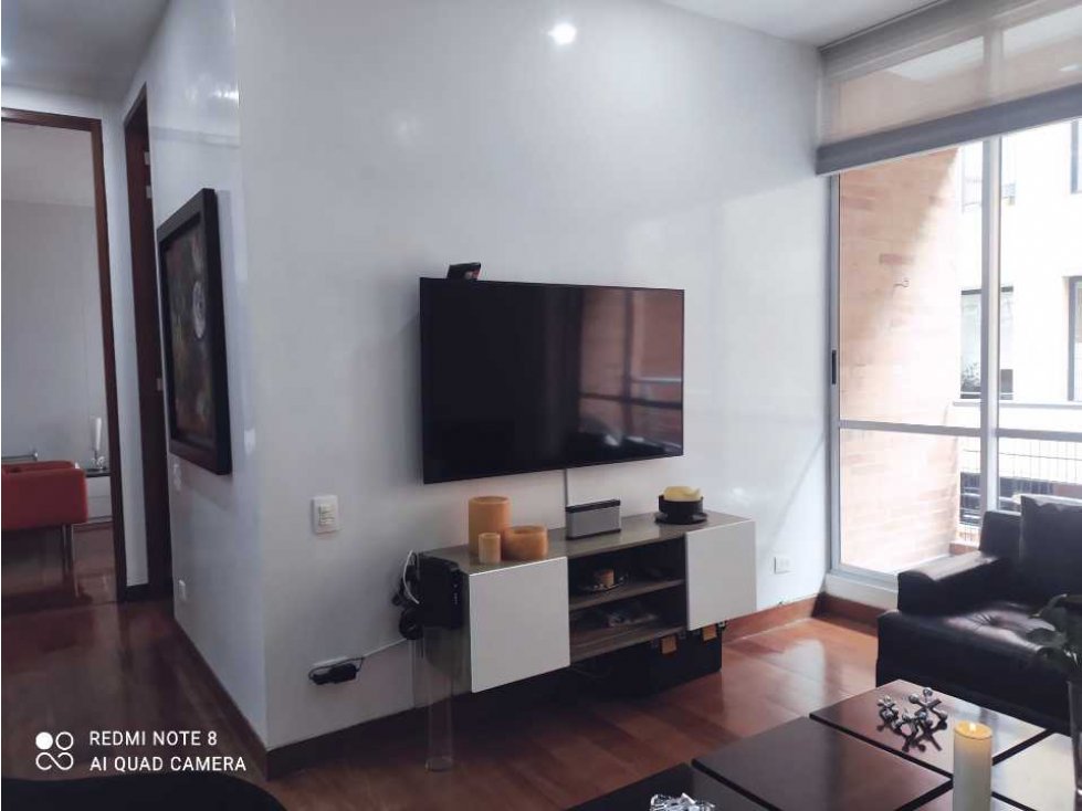 Vendo/Arriendo Apto Amoblado en Chico Reservado.2 hbs,gjes,balcón.YG — foto 3