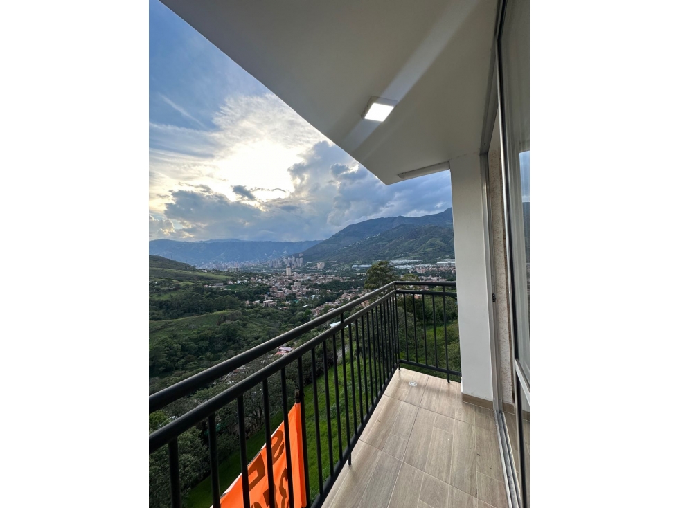 Vendo Apto en Copacabana, Barrio Cristo Rey
