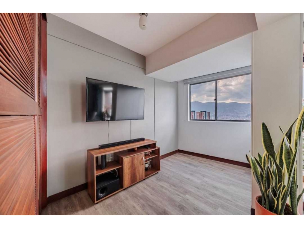 VENDO APTO EN ENVIGADO $1,000,000,000 AREA 132.38MT2 2PARQUEAD — foto 3