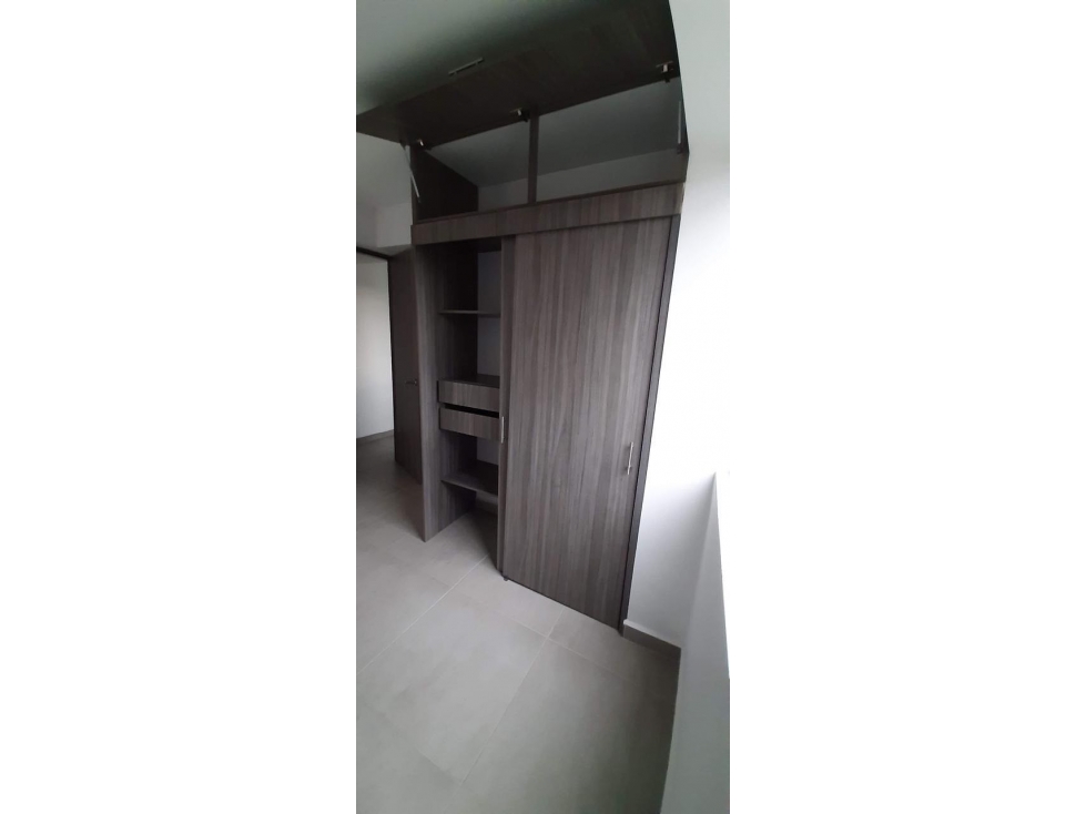 VENDO APTO EN ITAGÜI CON HERMOSA VISTA — foto 6