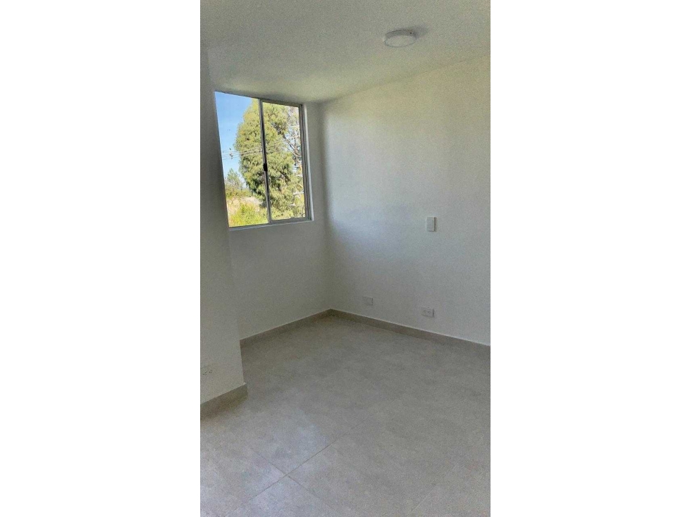 VENDO APTO EN RIONEGRO$350MM ÁREA 54MT2 PISO8 2HABIT 2BAÑOS 1PARQUEADE — foto 3