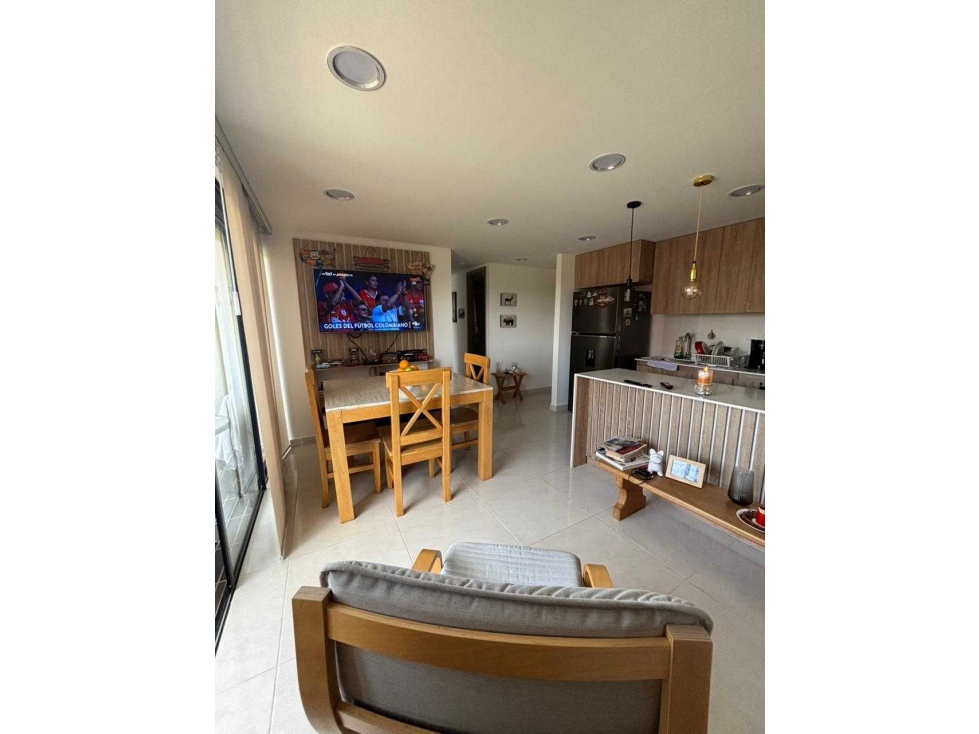 VENDO APTO EN RIONEGRO $525MM ÁREA60MT2 PISO8 2HABIT 2BAÑOS 1 PARQUEAD — foto 3