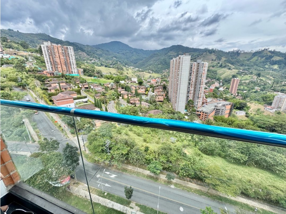 Vendo apto en una de las unidades más comerciales de aves María en Sa — foto 2