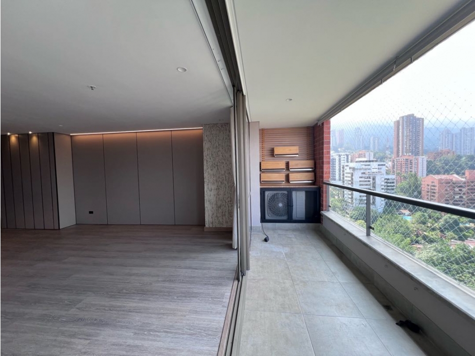 VENDO APTO EN VÍA LINARES / POBLADO, PISO ALTO CON SÚPER VISTA. — foto 6