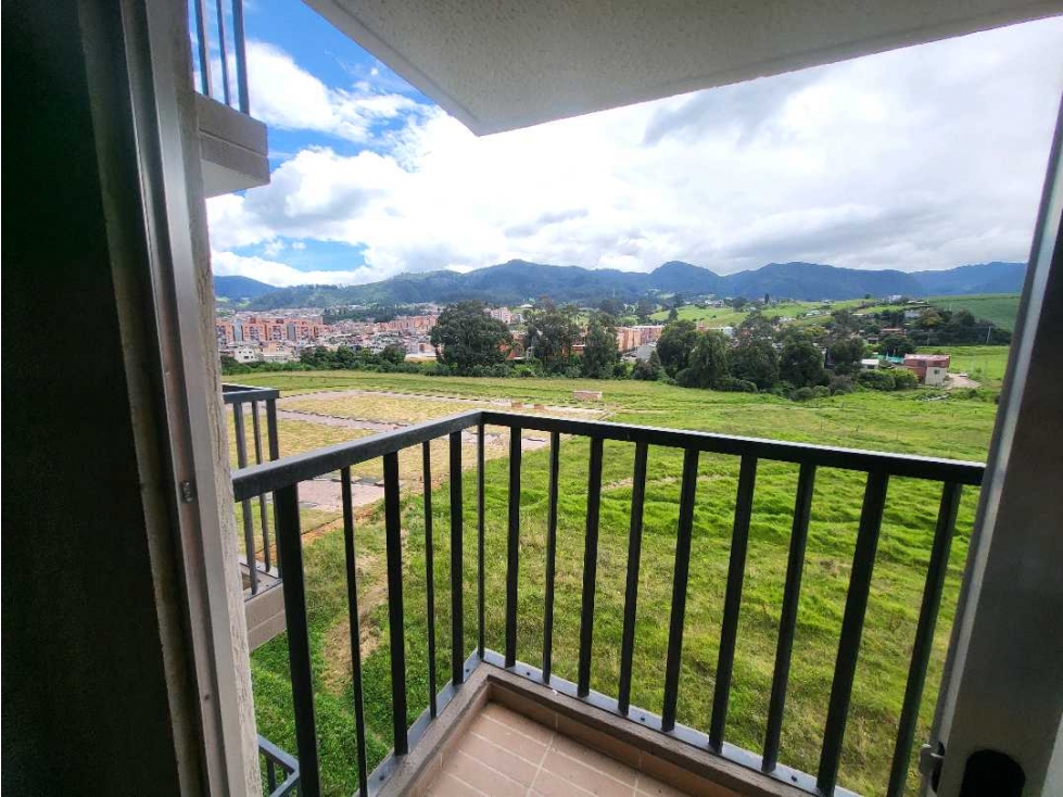 VENDO APTO EN ZIPAQUIRA SE RECIBE VEHICULO POR MENOR VALOR — foto 3