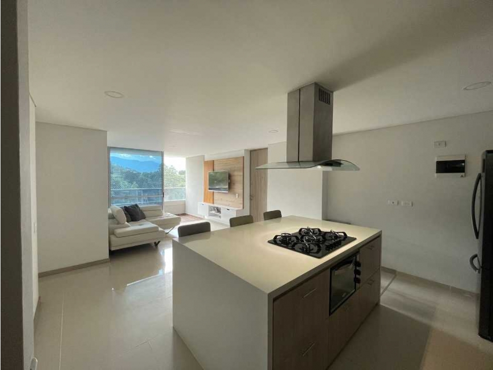 Vendo Apto Envigado Chigui Área 80.80 mtrs $680 — foto 2