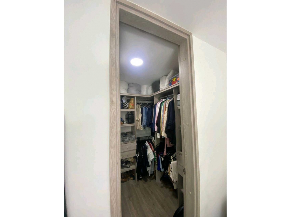 Vendo Apto Envogado loma De Los Mesas,Área134Mtrs,$898 — foto 2