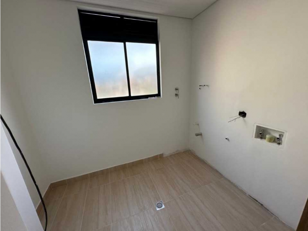 Vendo Apto Laureles Estrenar 130 Mtrs, $910 — foto 6