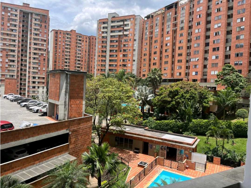 Vendo Apto loma de los Bernal,Área60 Mtrs,$360