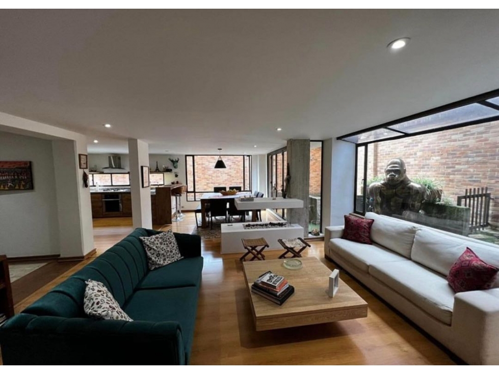 Vendo apto remodelado con terraza en chico norte