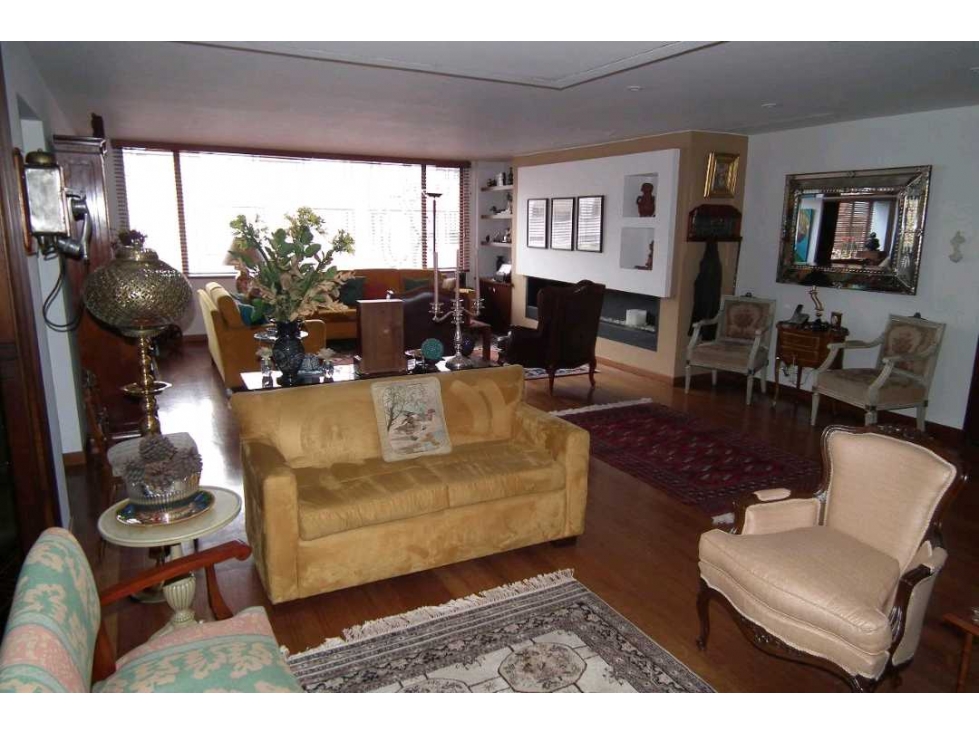 VENDO APTO REMODELADO EN SANTA BÁRBARA