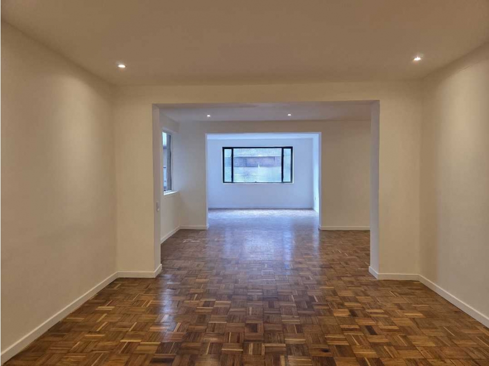 VENDO APTO REMODELADO ROSALES 3 CUARTOS — foto 2