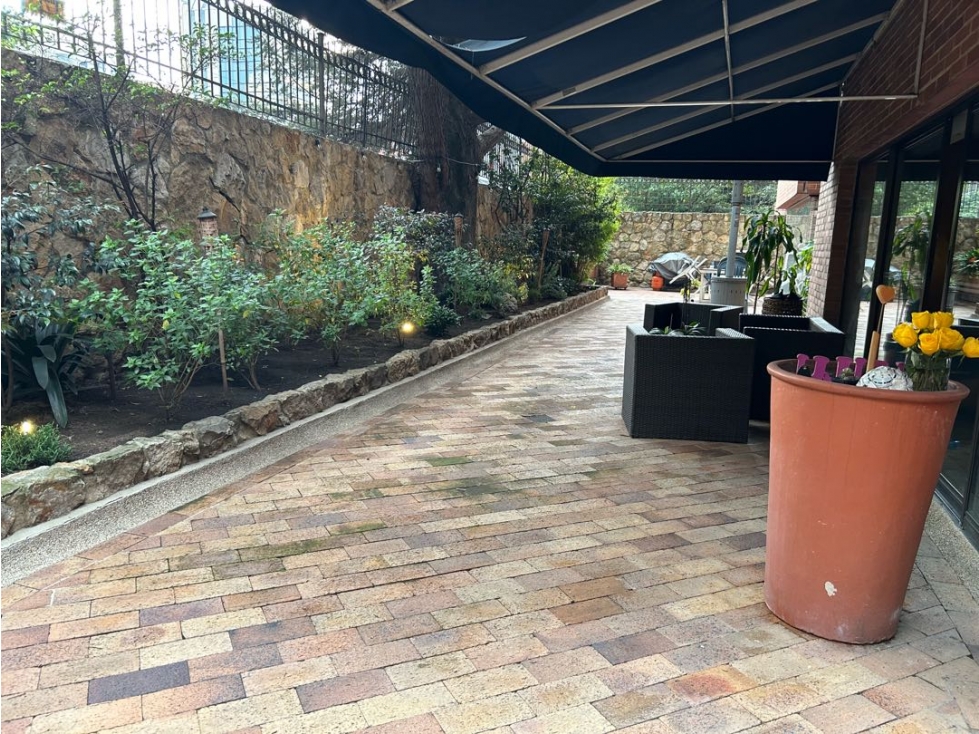 VENDO APTO ROSALES BAJO, 4 ALCOBAS. 240 mts + 200 mts DE TERRAZA — foto 2
