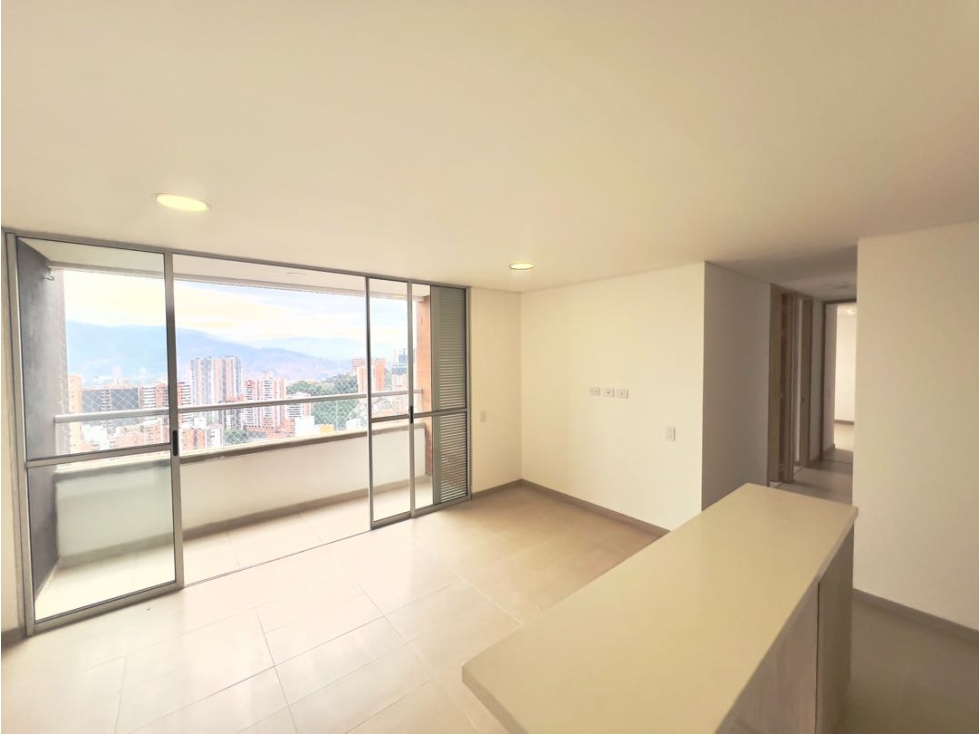 VENDO APTO SABANETA PISO ALTO