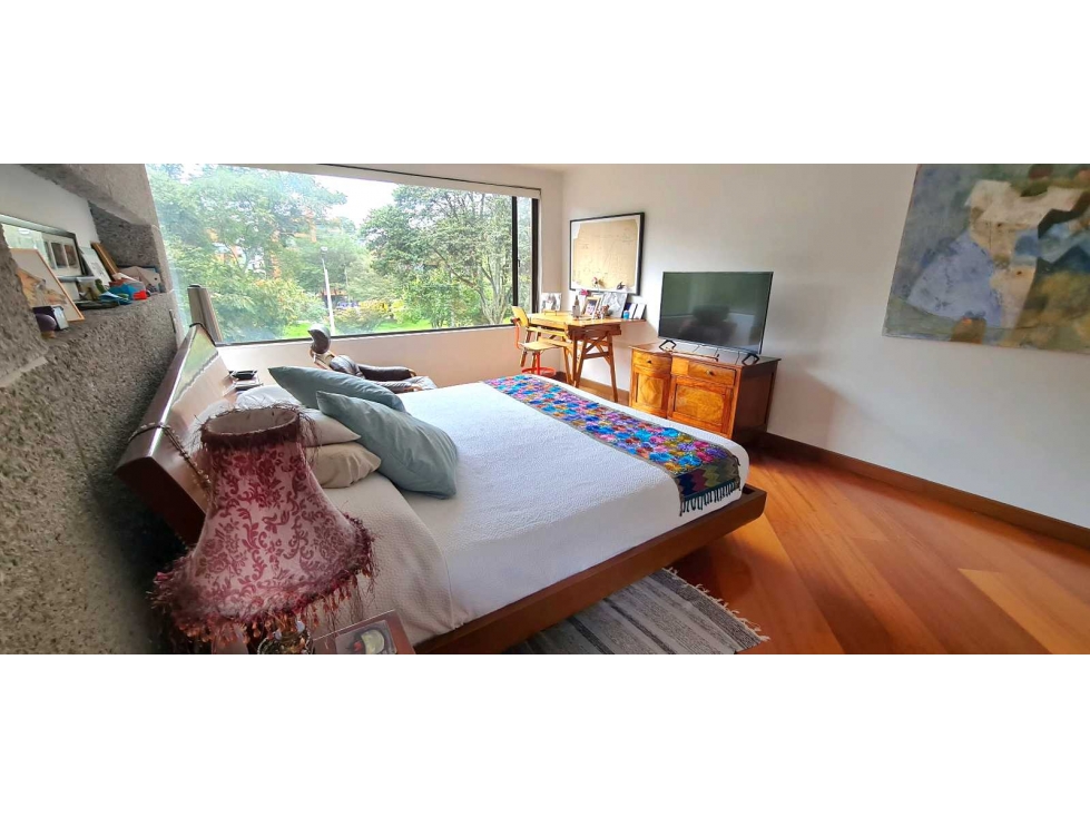 Vendo Santa Bárbara remodelado frente parque 3 alcobas estudio3 garaje — foto 3