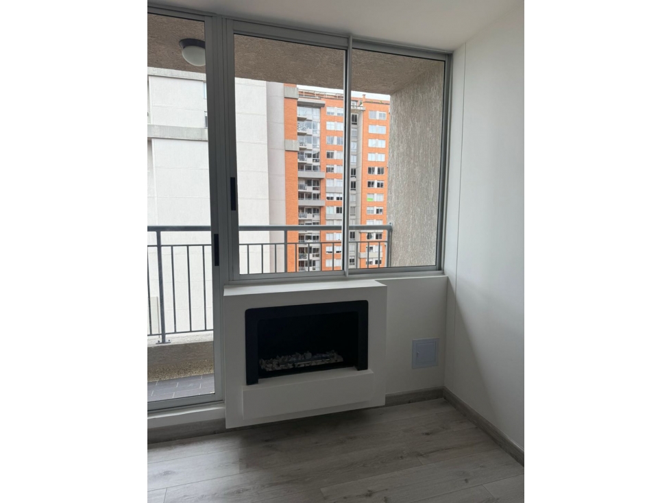 Vendo Apto santaTeresa. Calle 170-3 habs,balcón,Gjes,piso 10-$730-YG — foto 2
