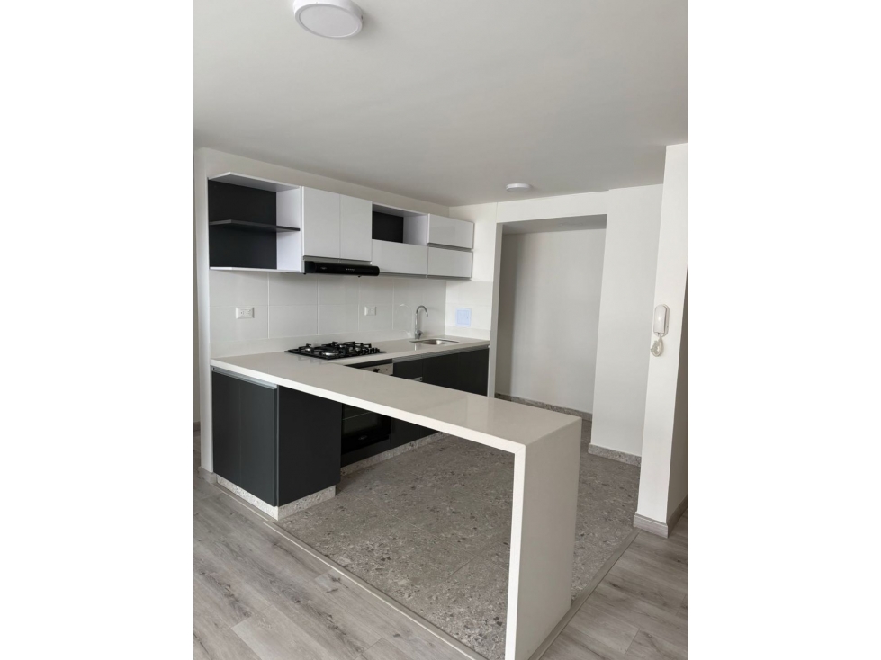 Vendo Apto santaTeresa. Calle 170-3 habs,balcón,Gjes,piso 10-$730-YG — foto 5
