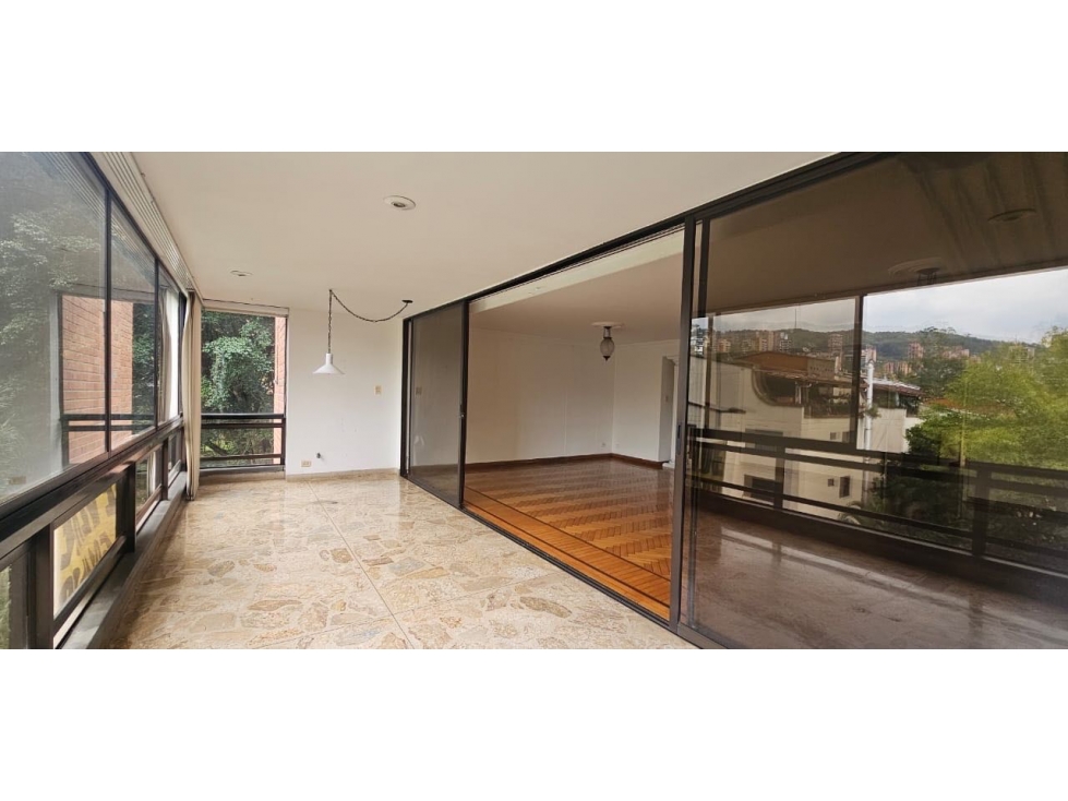 VENDO APTO SECTOR LA TOMATERA