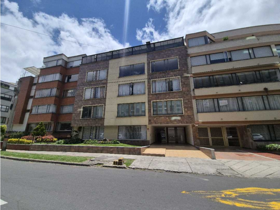 VENDO ARRIENDO APARTAMENTO PH CHICO RESERVADO (D)