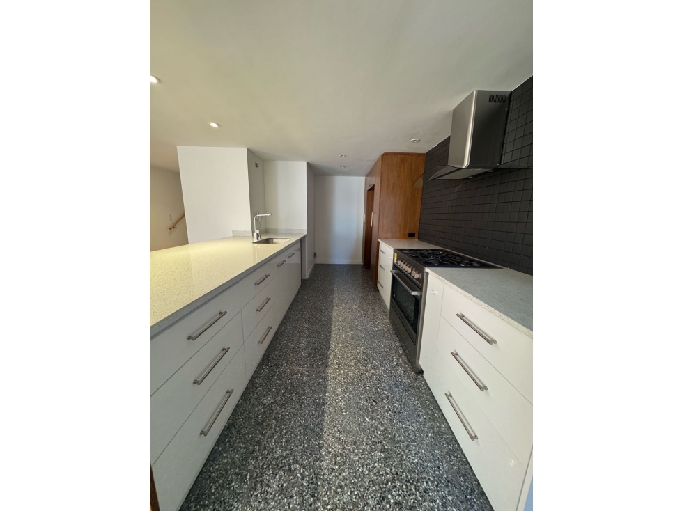 Vendo arriendo apartamento remodelado cerca del Metropolitan Club — foto 5