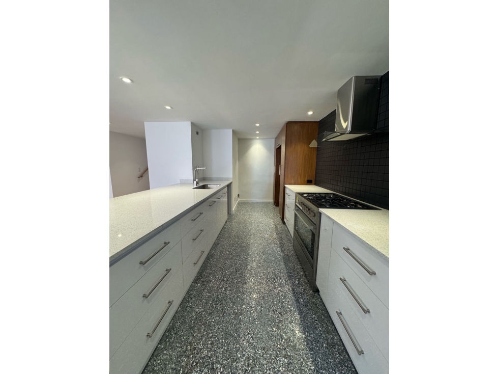 Vendo arriendo apartamento remodelado cerca del Metropolitan Club — foto 6