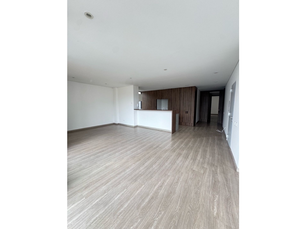 Vendo arriendo apto 2 alcobas con club house en Chico cerca parque 93 — foto 3