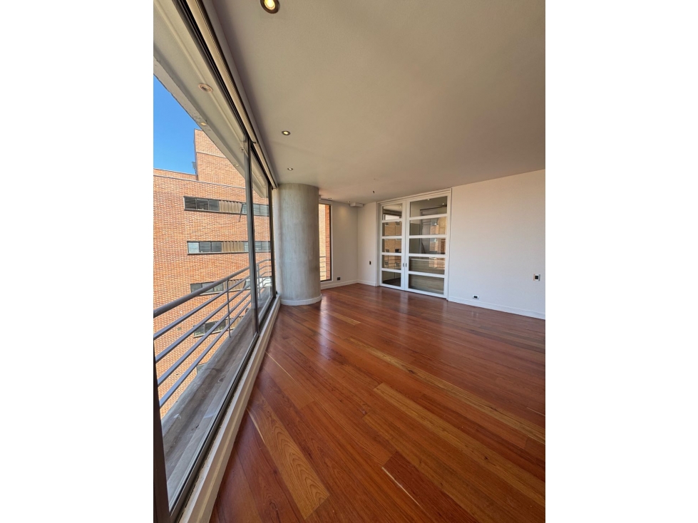 Vendo arriendo apto iluminado con vista en Rosales — foto 5