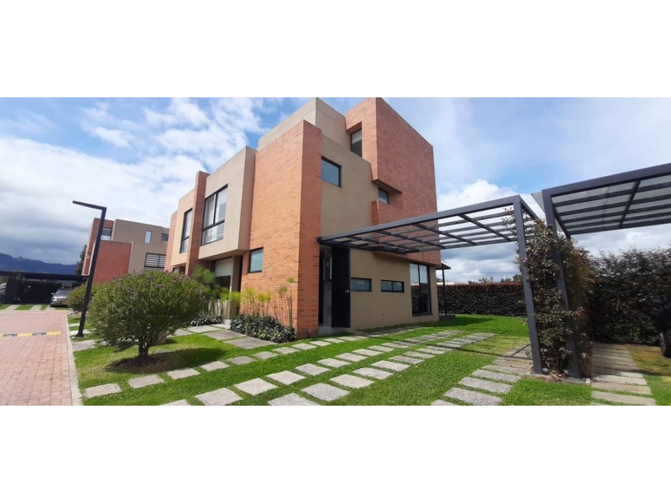 VENDO CASA CAJICA SIENA