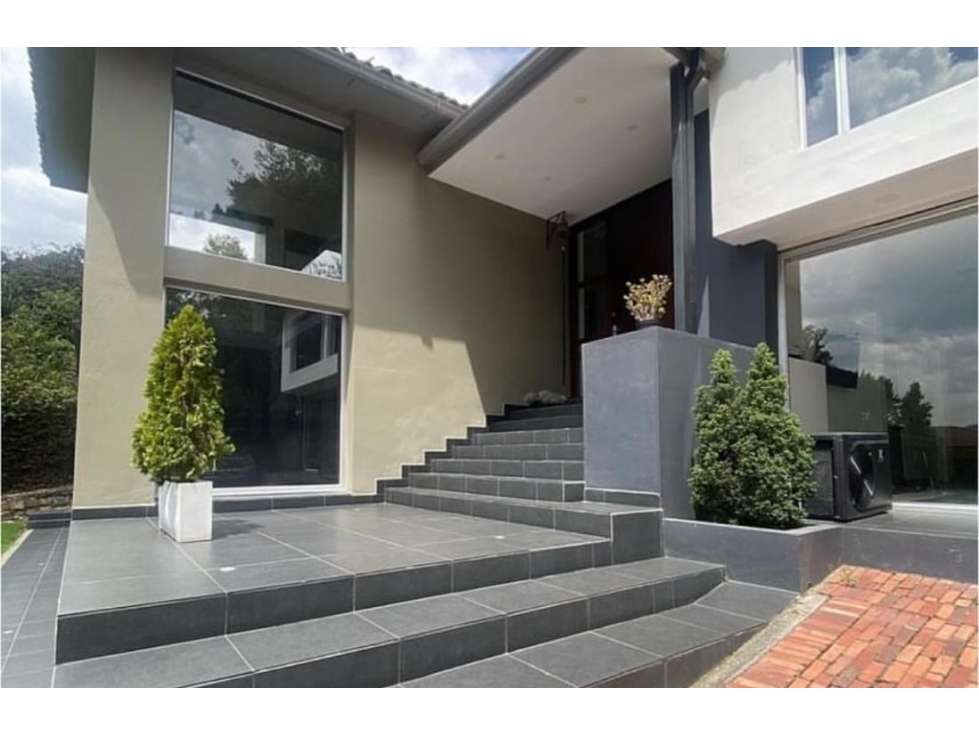 Vendo arriendo casa en Chia con piscina cerca a la Caro conj cerrado