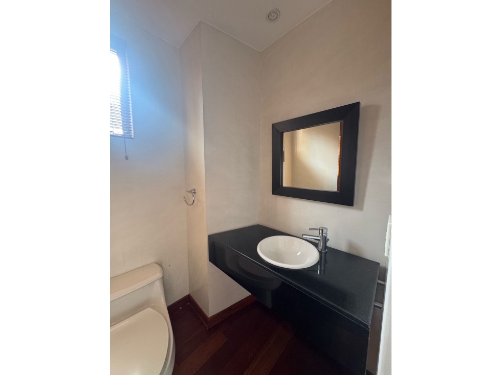 Vendo - arriendo casa en San Simón. Con mucha luz y gran lote — foto 3