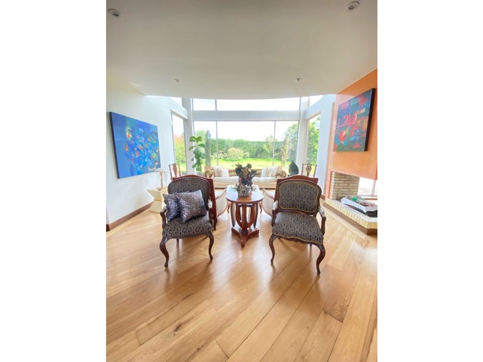 Vendo - arriendo casa San Simón, amplios espacios y jardín - 4