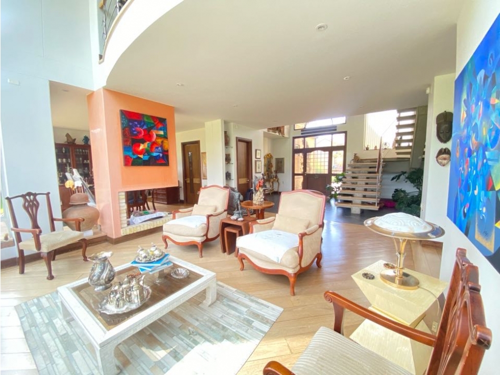 Vendo - arriendo casa San Simón, amplios espacios y jardín - 6