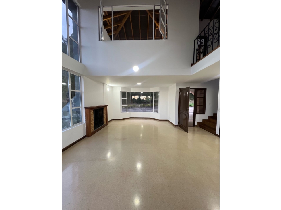 VENDO, ARRIENDO HERMOSA CASA EN CONDOMINIO EN EL MUNICIPIO DE ENVIGADO — foto 3